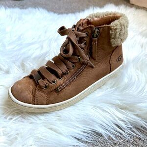 UGG Women’s Suede Sneakers / Lace Up Boots Tan Brown Size 6.5